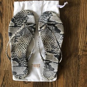 TKEES Sand Snake color  Size 8